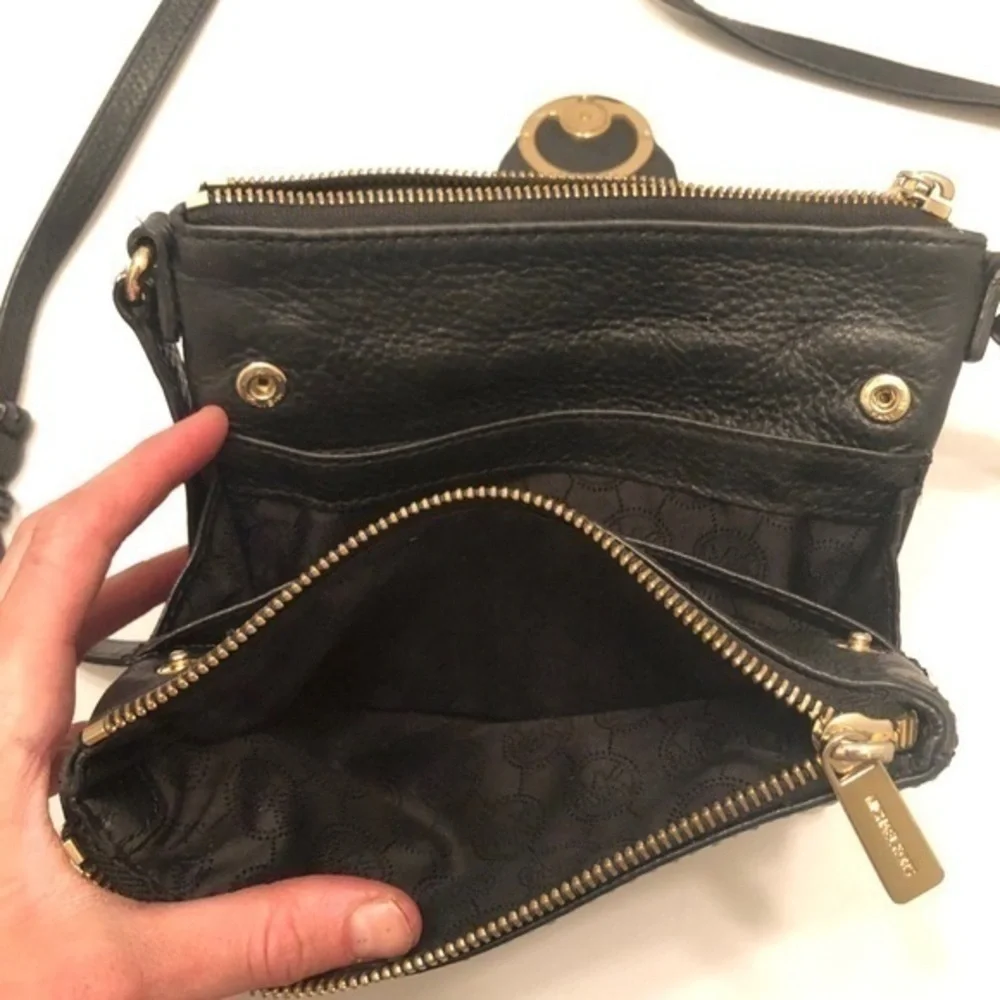 Michael kors black leather crossbody messenger bag